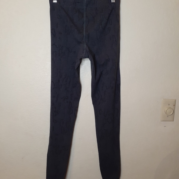 Women's Sm Champion thermal / leggings. Black/print. GUC - Picture 3 of 4